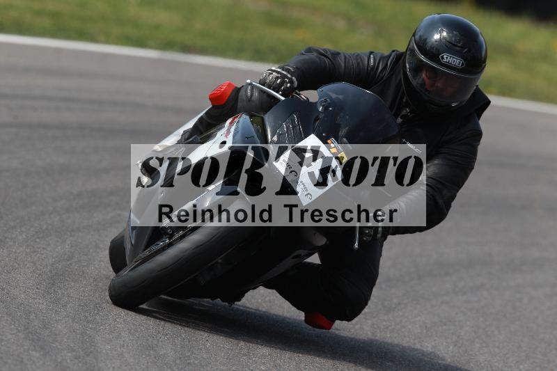 /Archiv-2022/06 15.04.2022 Speer Racing ADR/Gruppe gelb/45